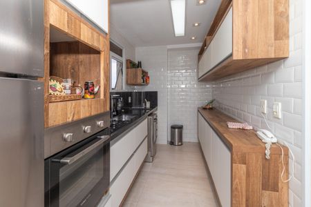 Apartamento à venda com 97m², 2 quartos e 2 vagas Apartamento à venda com 97m², 2 quartos e 2 vagasCozinha