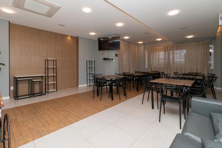 Apartamento à venda com 97m², 2 quartos e 2 vagas Apartamento à venda com 97m², 2 quartos e 2 vagasÁrea comum - Salão de Festas
