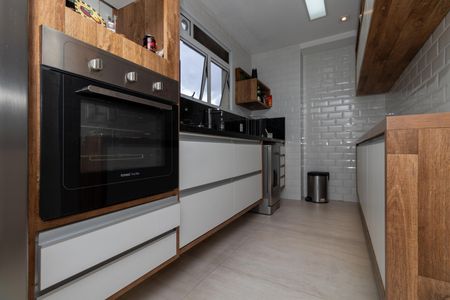 Apartamento à venda com 97m², 2 quartos e 2 vagas Apartamento à venda com 97m², 2 quartos e 2 vagasCozinha