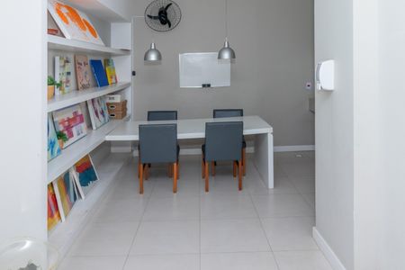 Apartamento à venda com 97m², 2 quartos e 2 vagas Apartamento à venda com 97m², 2 quartos e 2 vagasÁrea comum - Oficina