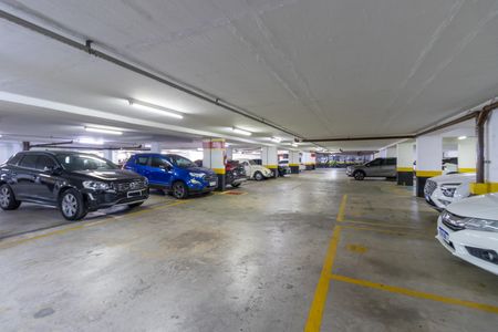 Apartamento à venda com 97m², 2 quartos e 2 vagas Apartamento à venda com 97m², 2 quartos e 2 vagasGaragem