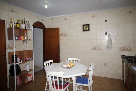 Casa à venda com 435m², 5 quartos e 4 vagasCozinha