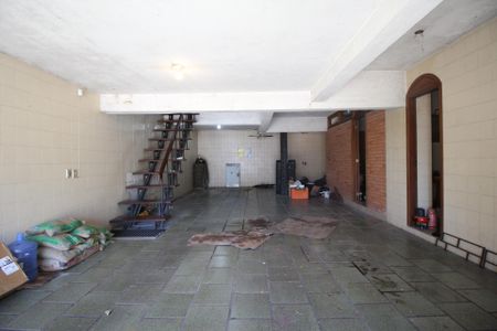 Casa à venda com 435m², 5 quartos e 4 vagasGaragem