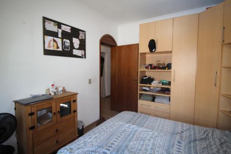 Casa à venda com 435m², 5 quartos e 4 vagasQuarto 1