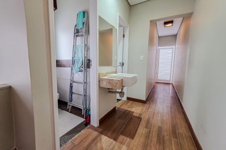 Casa à venda com 121m², 2 quartos e 2 vagas