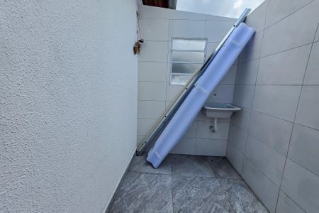 Casa à venda com 121m², 2 quartos e 2 vagas