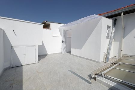Casa à venda com 121m², 2 quartos e 2 vagasCobertura