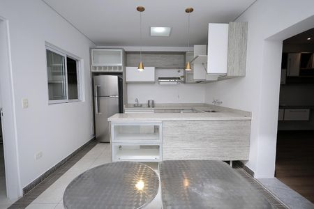 Casa à venda com 121m², 2 quartos e 2 vagasCozinha