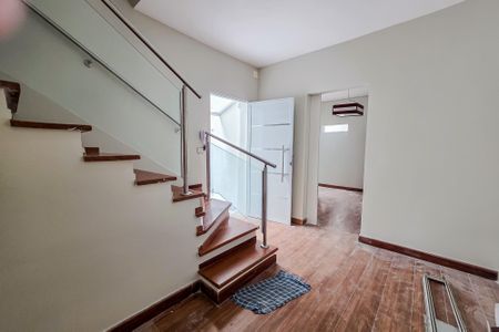 Casa à venda com 2 quartos, 121m² em Vila Alpina, Santo André