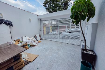 Casa à venda com 121m², 2 quartos e 2 vagas