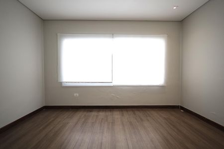 Casa à venda com 121m², 2 quartos e 2 vagasSala
