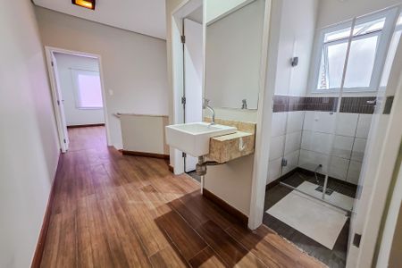 Casa à venda com 121m², 2 quartos e 2 vagas