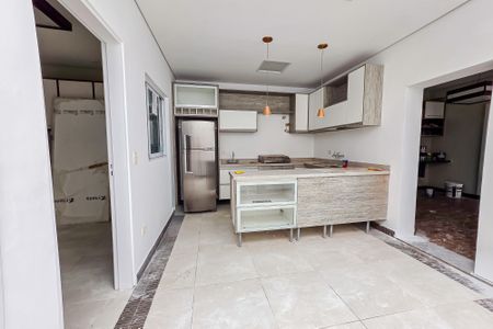 Casa à venda com 121m², 2 quartos e 2 vagas