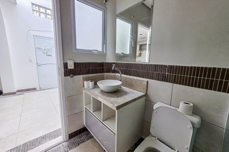 Casa à venda com 121m², 2 quartos e 2 vagas