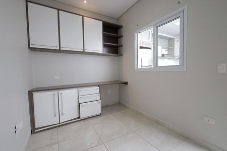 Casa à venda com 121m², 2 quartos e 2 vagasEscritório