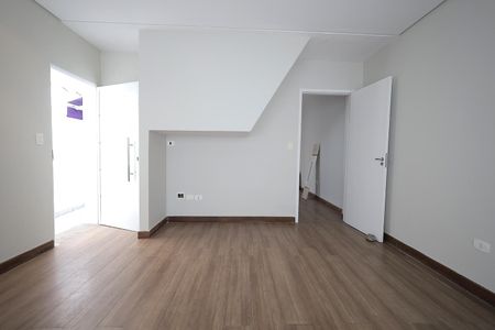 Casa à venda com 121m², 2 quartos e 2 vagasSala