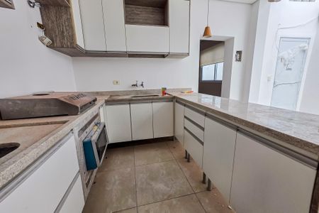 Casa à venda com 121m², 2 quartos e 2 vagas