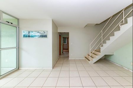 Apartamento à venda com 178m², 3 quartos e 4 vagas Apartamento à venda com 178m², 3 quartos e 4 vagasSala 1