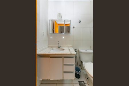 Apartamento à venda com 178m², 3 quartos e 4 vagas Apartamento à venda com 178m², 3 quartos e 4 vagasBanheiro da Suíte