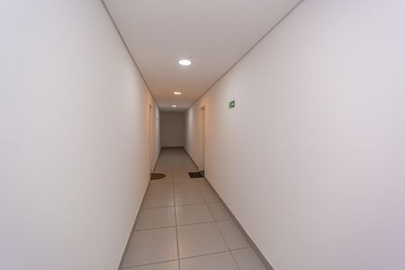 Apartamento à venda com 34m², 2 quartos e sem vagaÁrea comum