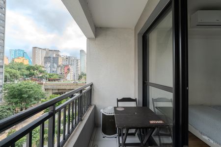 Apartamento para alugar com 21m², 1 quarto e sem vagaSacada