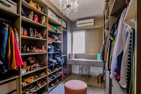 Casa de condomínio à venda com 121m², 4 quartos e 2 vagasQuarto 2