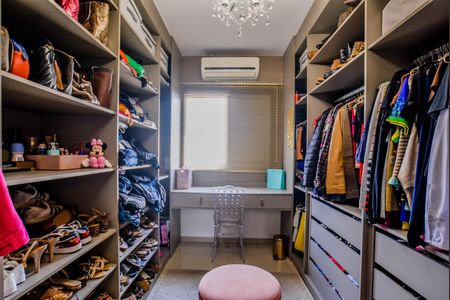 Casa de condomínio à venda com 121m², 4 quartos e 2 vagasQuarto 2