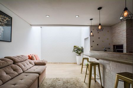 Casa de condomínio à venda com 121m², 4 quartos e 2 vagasSala