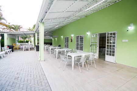 Casa de condomínio à venda com 121m², 4 quartos e 2 vagasÁrea comum - Salão de festas