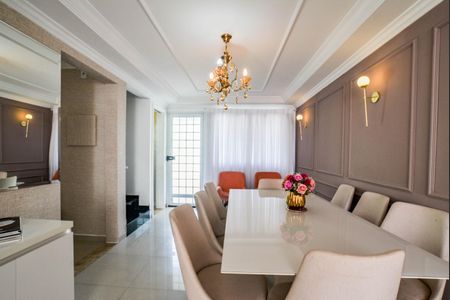 Casa de condomínio à venda com 121m², 4 quartos e 2 vagasSala de Jantar