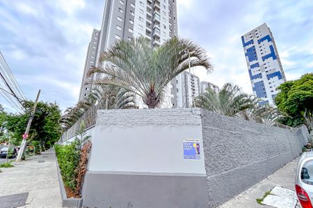 Apartamento para alugar com 70m², 3 quartos e 1 vagaFachada com Plaquinha