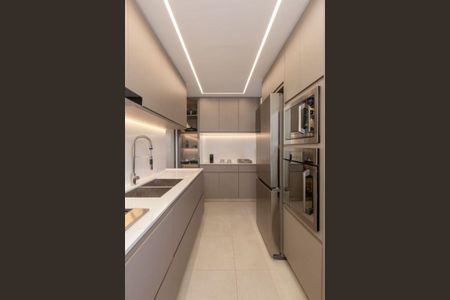 Apartamento à venda com 2 quartos, 195m² em Morumbi, São Paulo