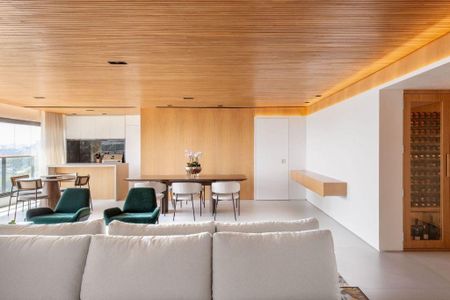 Apartamento à venda com 2 quartos, 195m² em Morumbi, São Paulo