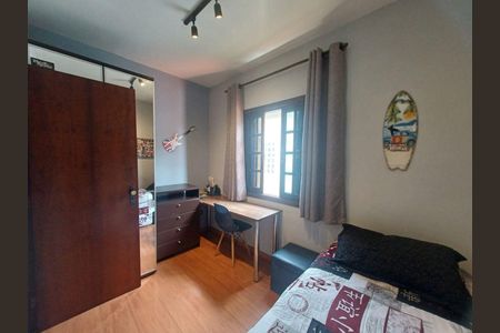 Casa à venda com 3 quartos, 166m² em Parque Sao Domingos, São Paulo