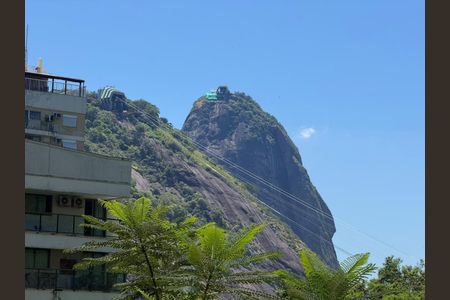 Apartamento à venda com 86m², 2 quartos e 1 vaga