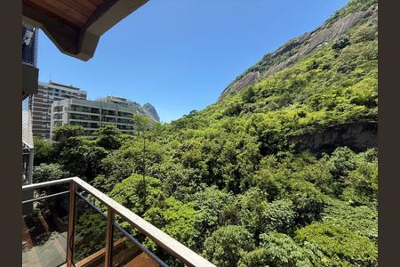 Apartamento à venda com 86m², 2 quartos e 1 vaga