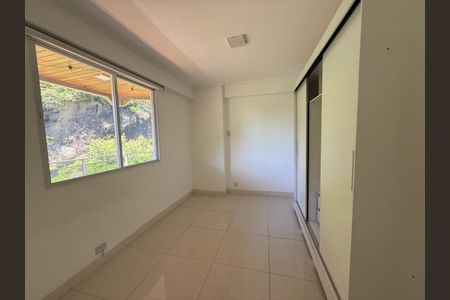 Apartamento à venda com 86m², 2 quartos e 1 vaga