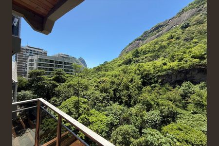 Apartamento à venda com 86m², 2 quartos e 1 vaga