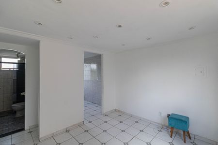 Sala de apartamento para alugar com 2 quartos, 50m² em Conjunto Residencial José Bonifácio, São Paulo