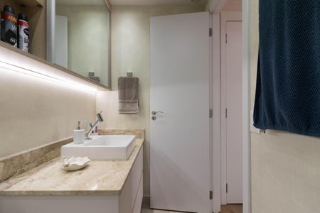 Apartamento à venda com 90m², 3 quartos e 2 vagasBanheiro da Suíte