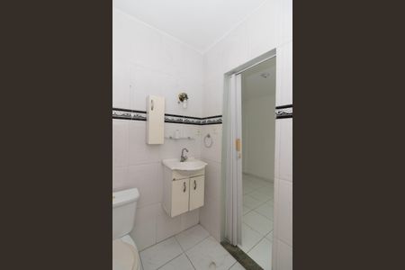 Casa para alugar com 450m², 3 quartos e 2 vagas Casa para alugar com 450m², 3 quartos e 2 vagasBanheiro da Suíte 2