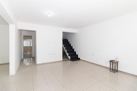 Casa para alugar com 450m², 3 quartos e 2 vagas Casa para alugar com 450m², 3 quartos e 2 vagasSala