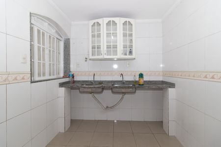 Casa para alugar com 450m², 3 quartos e 2 vagas Casa para alugar com 450m², 3 quartos e 2 vagasCozinha