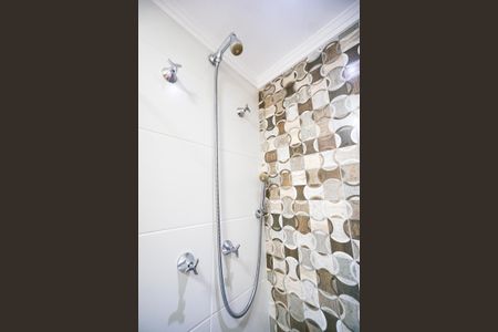 Apartamento à venda com 75m², 3 quartos e 2 vagasChuveiro