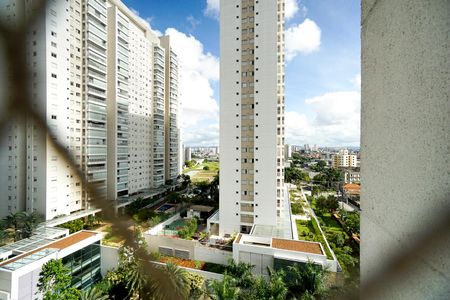 Apartamento à venda com 75m², 3 quartos e 2 vagasVista do quarto 02