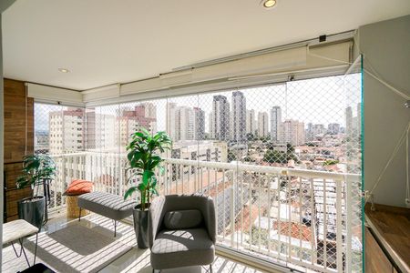 Apartamento à venda com 75m², 3 quartos e 2 vagasVaranda