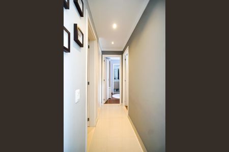 Apartamento à venda com 75m², 3 quartos e 2 vagasCorredor dos quartos