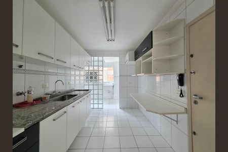 Apartamento para alugar com 103m², 3 quartos e 1 vaga Apartamento para alugar com 103m², 3 quartos e 1 vagaCozinha