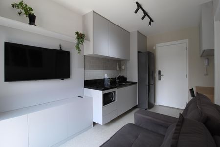 Sala/Cozinha de apartamento para alugar com 3 quartos, 103m² em Indianópolis, São Paulo