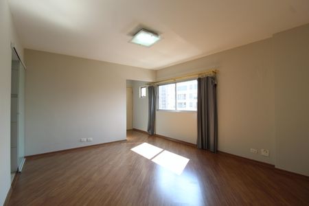 Sala de apartamento para alugar com 3 quartos, 103m² em Indianópolis, São Paulo